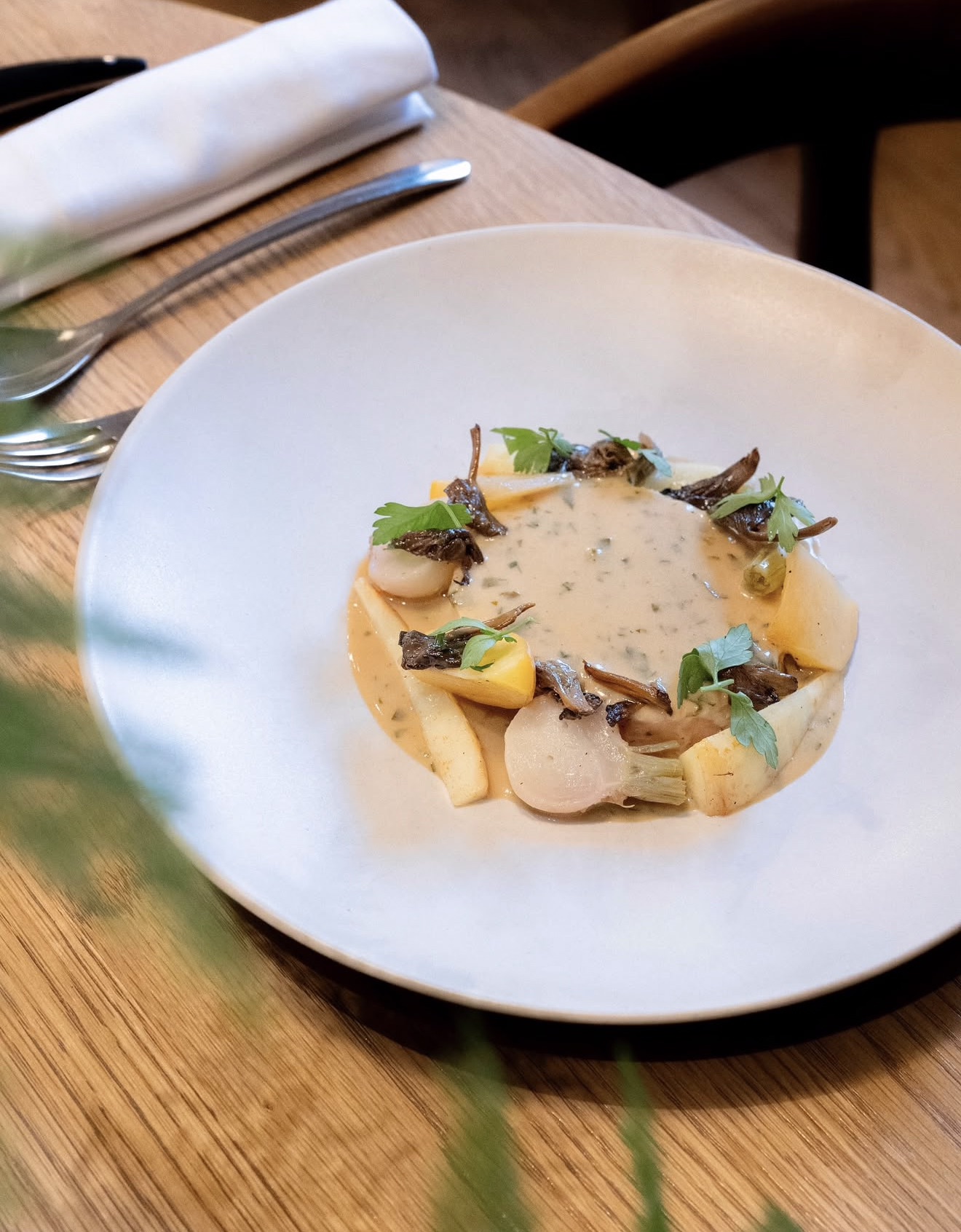 studio-creatif-nantes-direction-artistique-restaurant-nantes-bairoz-plat