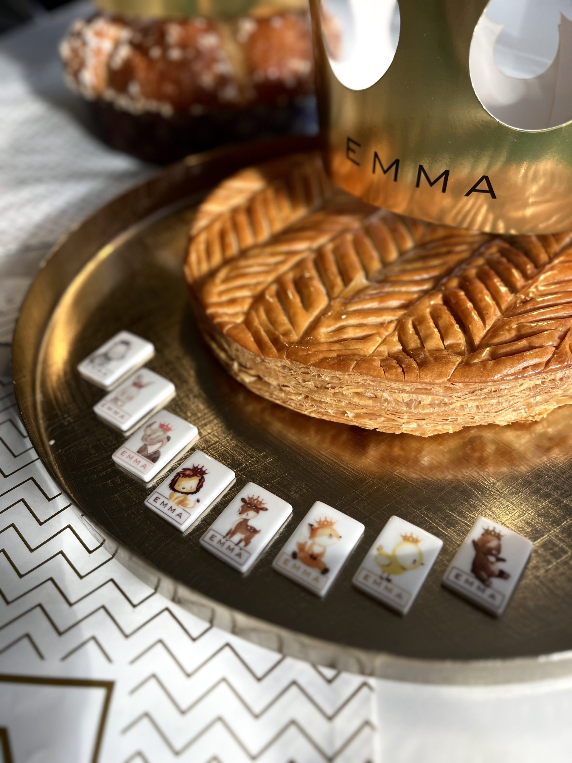 Galette des rois et fèves EMMA pâtisserie boulangerie France